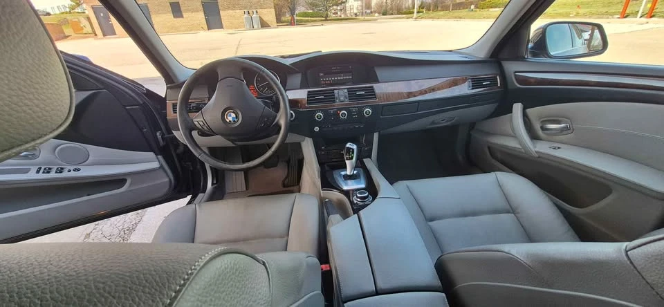 2010 BMW E60 5 Series Sedan - Image 5 of 10