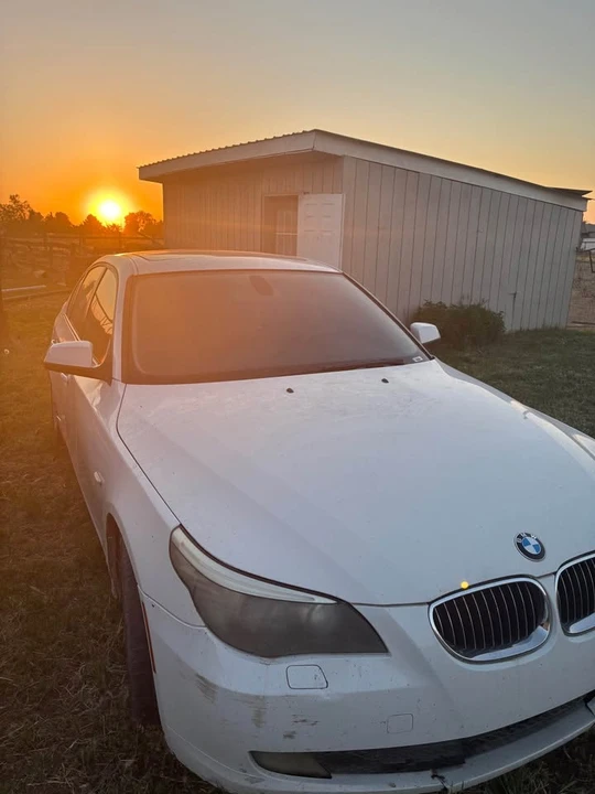 2010 BMW E60 5 Series Sedan - Image 2 of 10