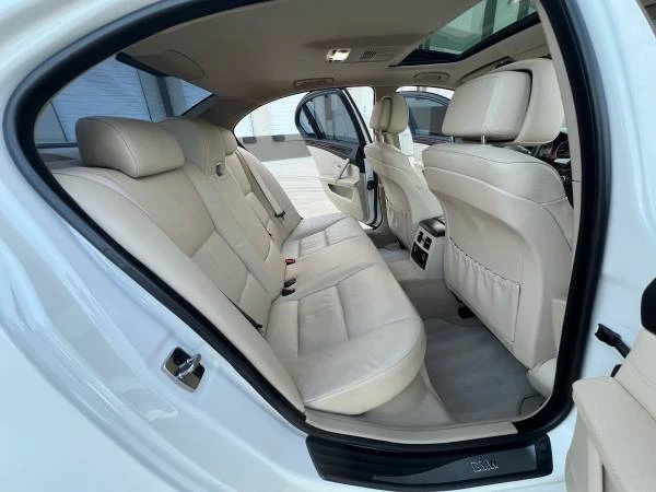 2010 BMW E60 5 Series Sedan - Image 8 of 17