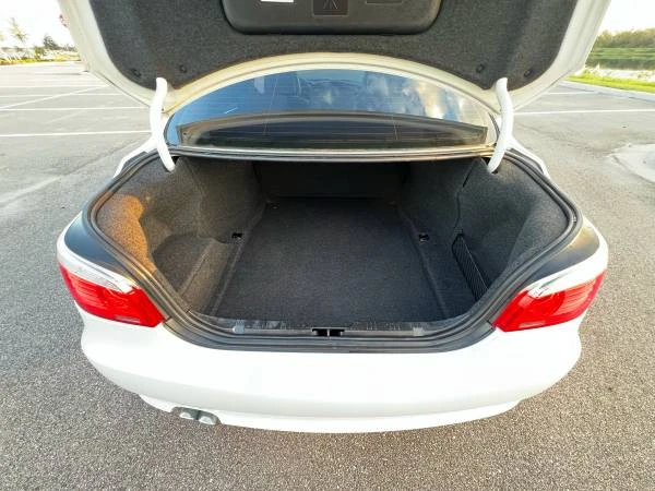 2010 BMW E60 5 Series Sedan - Image 15 of 17