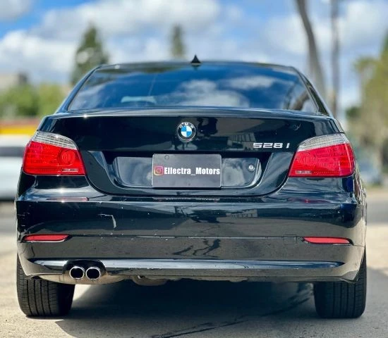 2010 BMW E60 5 Series Sedan - Image 5 of 21