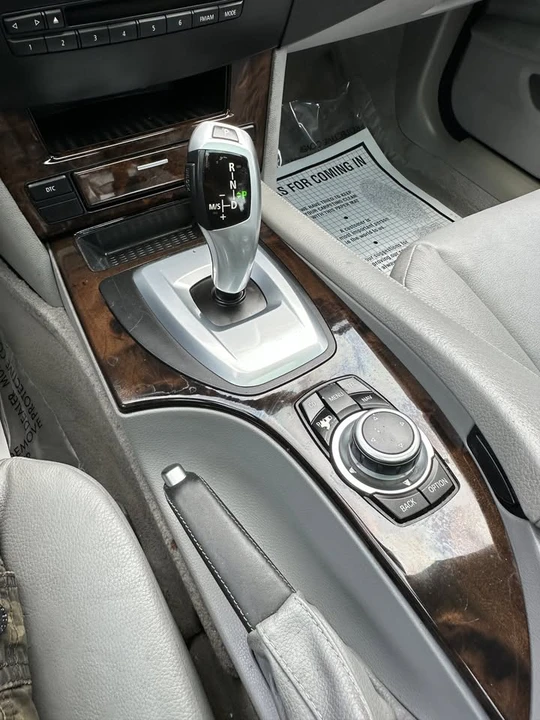 2010 BMW E60 5 Series Sedan - Image 15 of 20