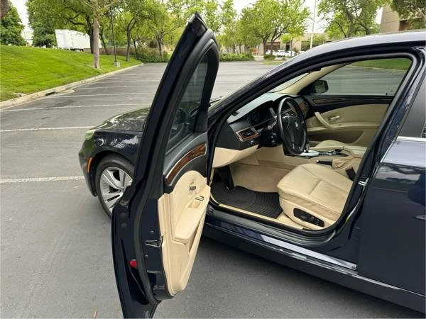 2010 BMW E60 5 Series Sedan - Image 7 of 8