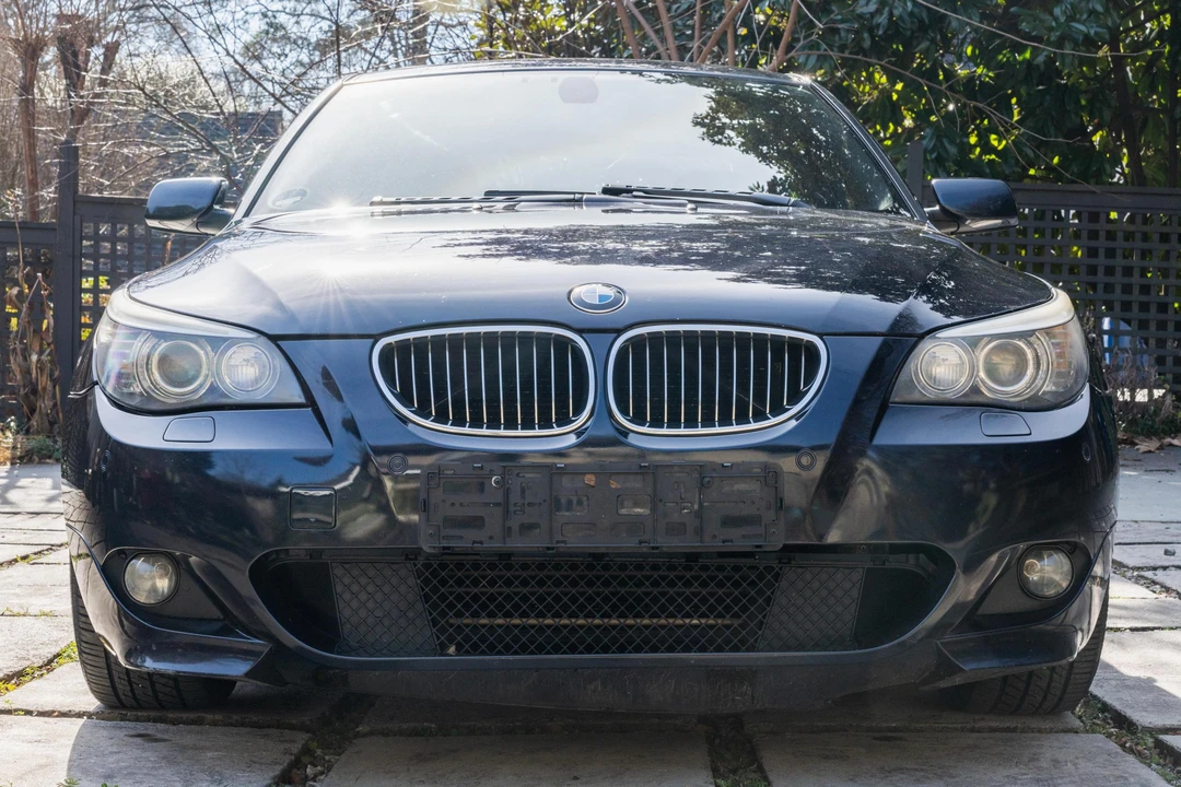 2010 BMW E60 5 Series Sedan - Image 2 of 31
