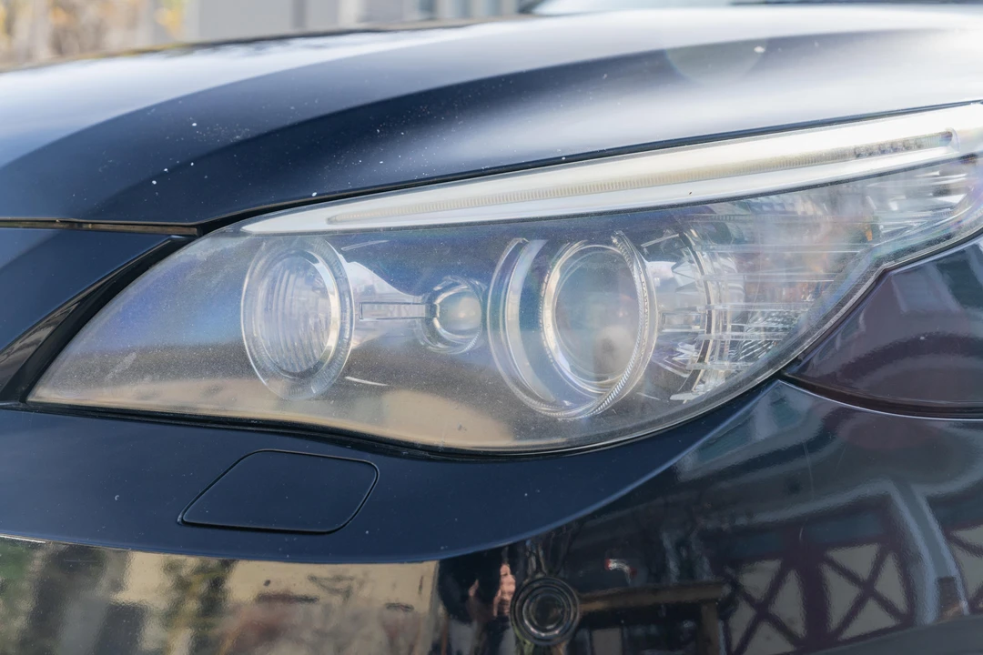 2010 BMW E60 5 Series Sedan - Image 21 of 31