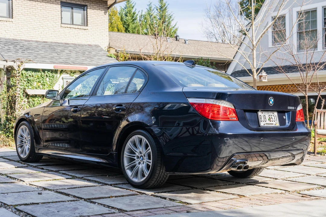 2010 BMW E60 5 Series Sedan - Image 11 of 31