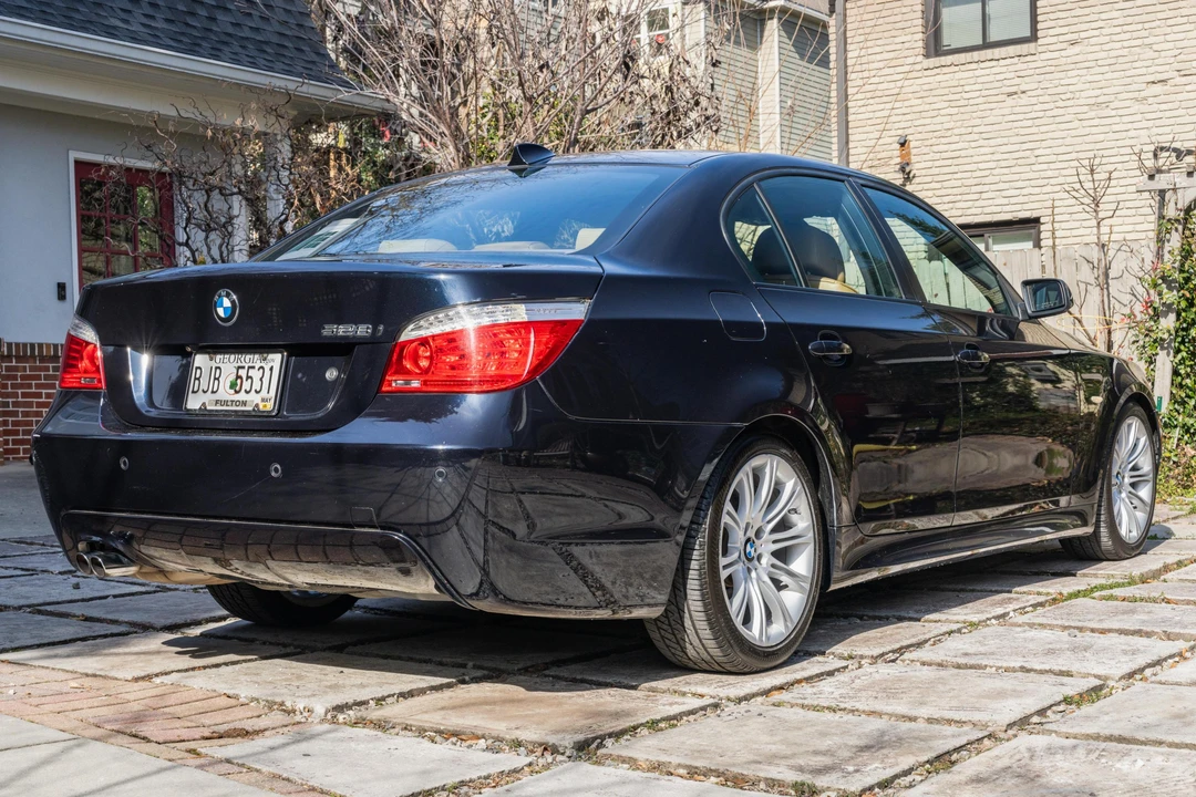 2010 BMW E60 5 Series Sedan - Image 4 of 31