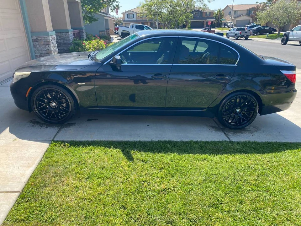 2010 BMW E60 5 Series Sedan - Image 4 of 10