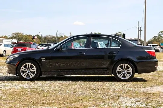 2010 BMW 528i xDrive Sedan