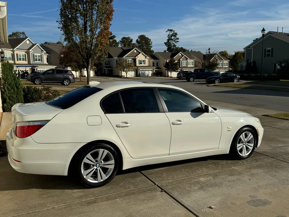 2010 BMW E60 5 Series Sedan - Image 4 of 7