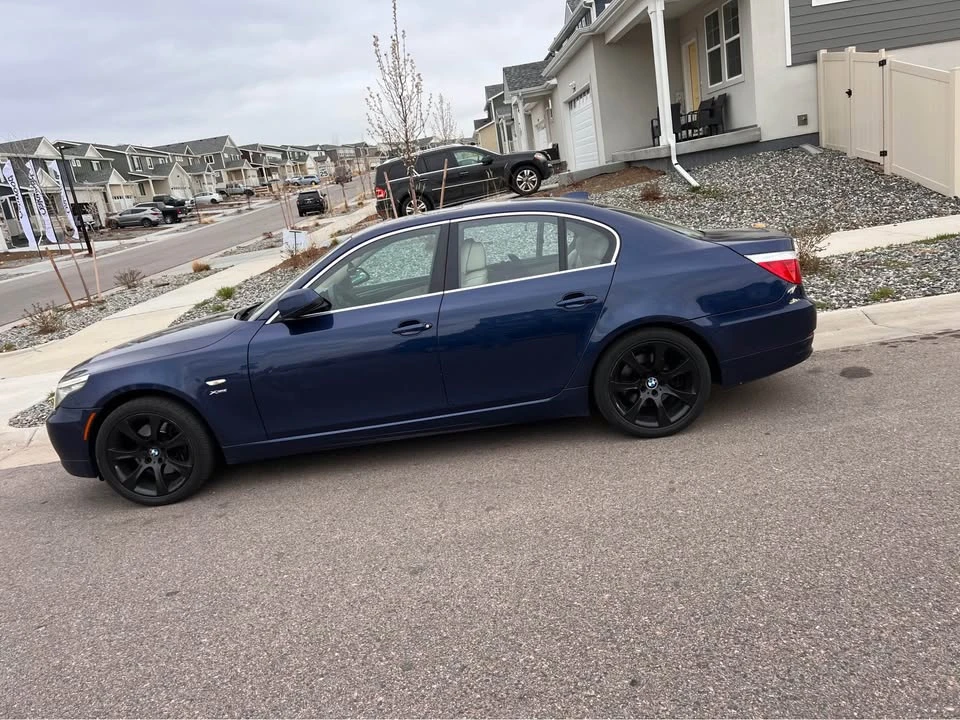 2010 BMW E60 5 Series Sedan - Image 2 of 4