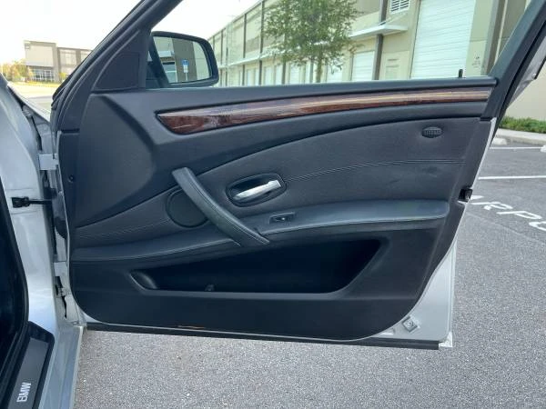 2010 BMW E60 5 Series Sedan - Image 14 of 19