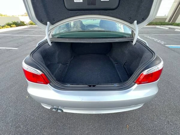 2010 BMW E60 5 Series Sedan - Image 15 of 19