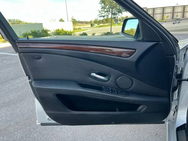 2010 BMW E60 5 Series Sedan - Image 13 of 19