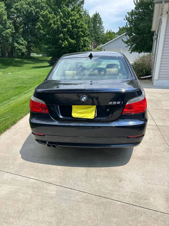 2010 BMW E60 5 Series Sedan - Image 2 of 10