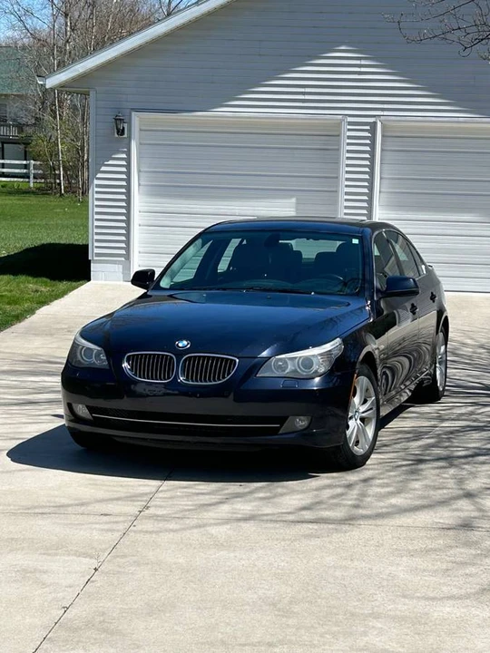 2010 BMW E60 5 Series Sedan - Image 9 of 10