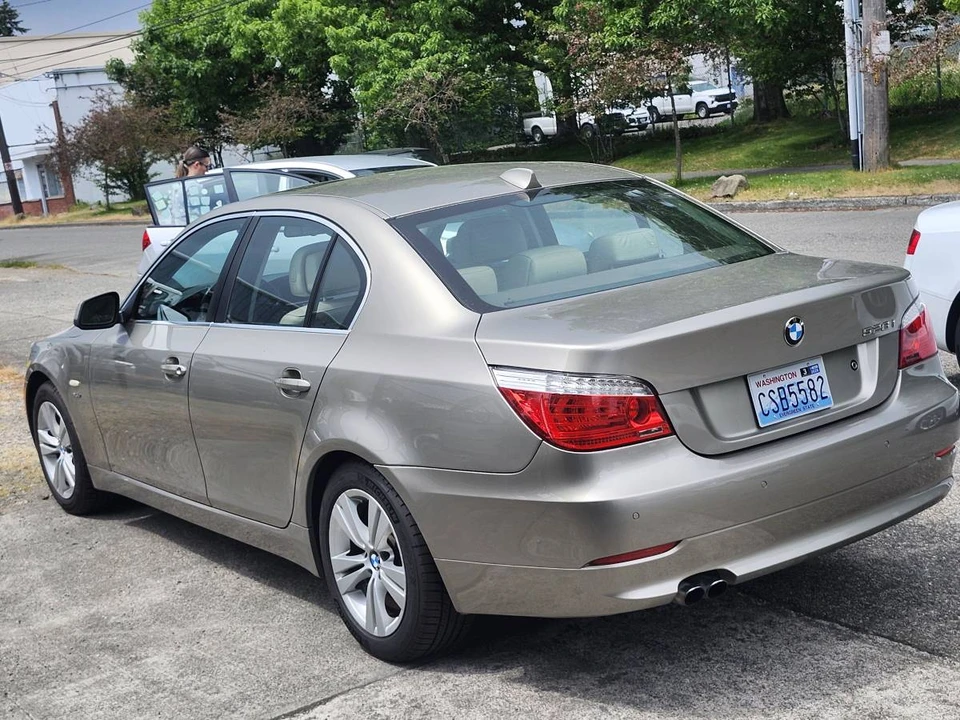 2010 BMW E60 5 Series Sedan - Image 3 of 18
