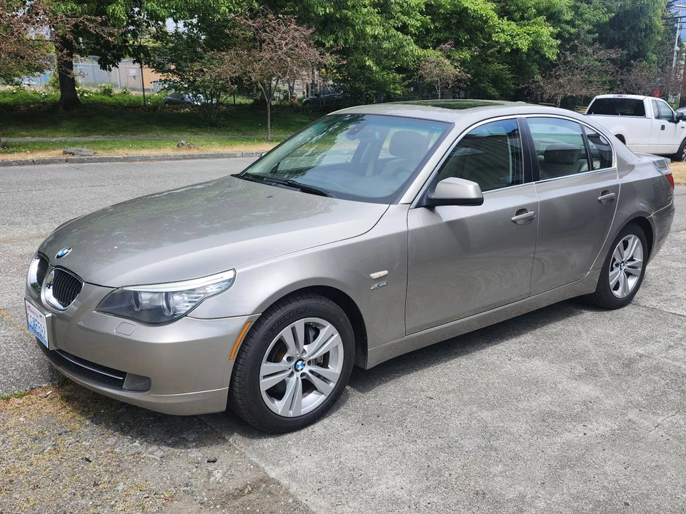 2010 BMW E60 5 Series Sedan - Image 2 of 18