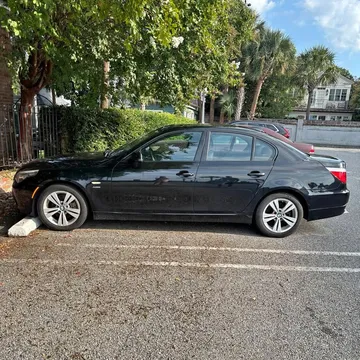 2010 BMW 528xi xDrive Sedan