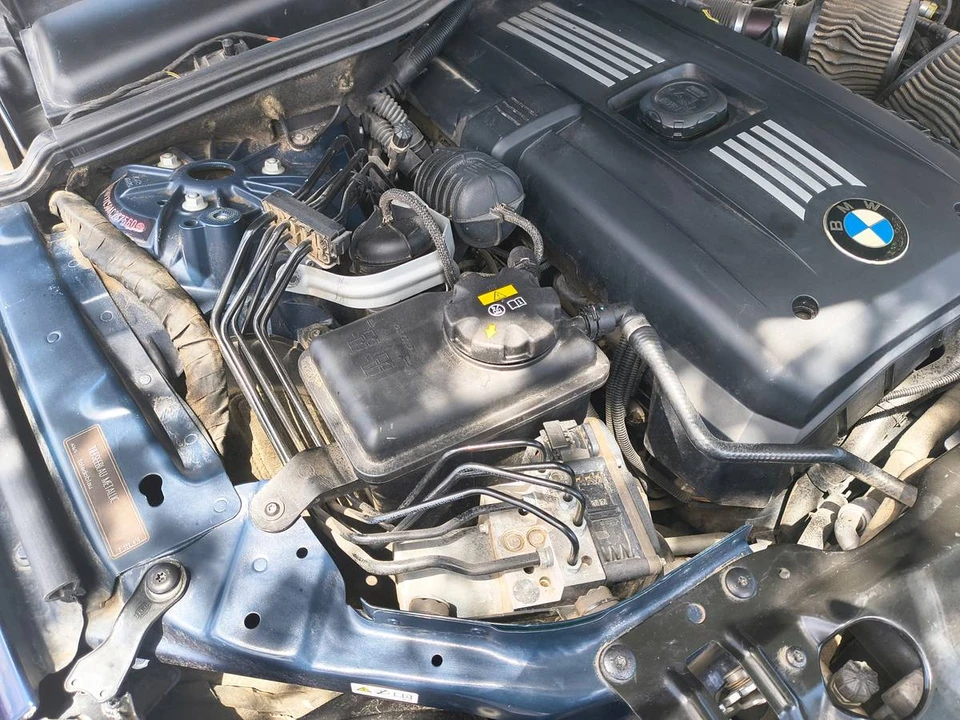 2010 BMW E60 5 Series Sedan - Image 5 of 10