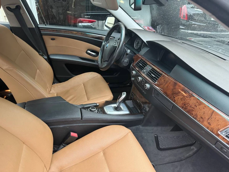 2010 BMW E60 5 Series Sedan - Image 7 of 10