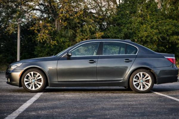 2010 BMW 5 Series - Image 7 of 12