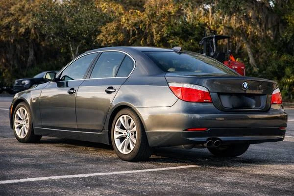 2010 BMW 5 Series - Image 5 of 12