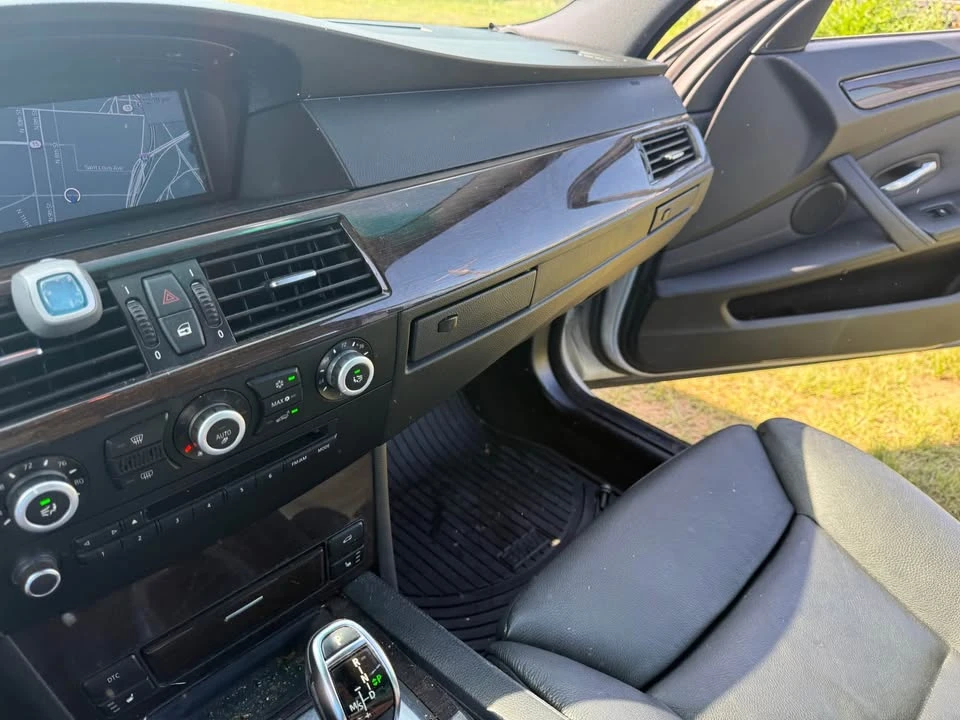 2010 BMW E60 5 Series Sedan - Image 7 of 15