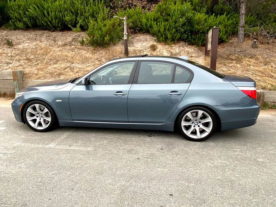 2010 BMW E60 5 Series Sedan - Image 4 of 4