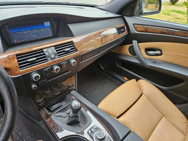 2010 BMW E60 5 Series Sedan - Image 11 of 19