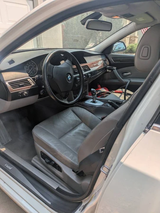 2010 BMW E60 5 Series Sedan - Image 5 of 6