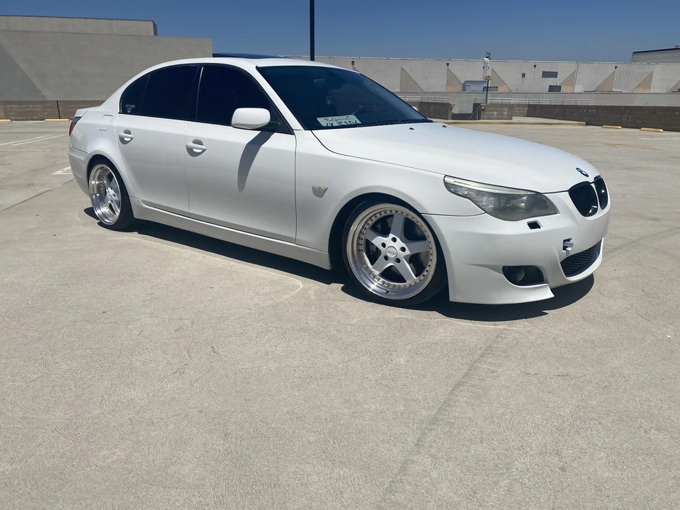 2010 BMW E60 5 Series Sedan - Image 13 of 31