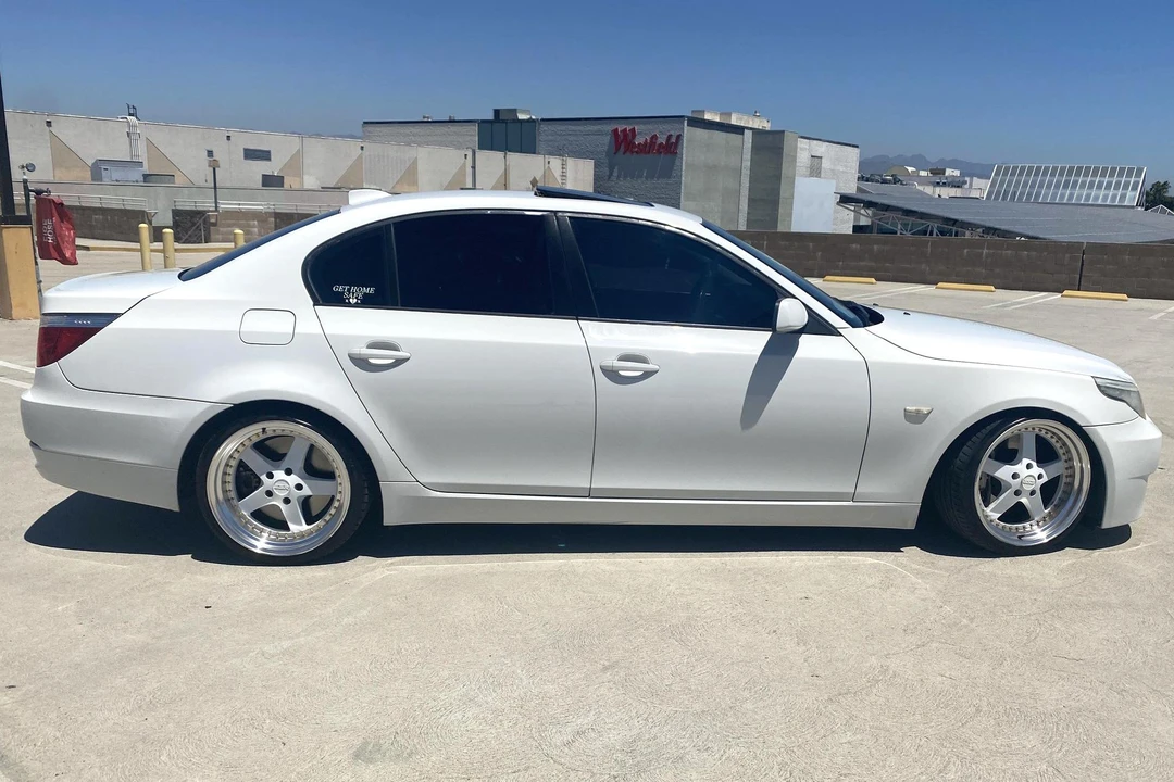 2010 BMW E60 5 Series Sedan - Image 3 of 31