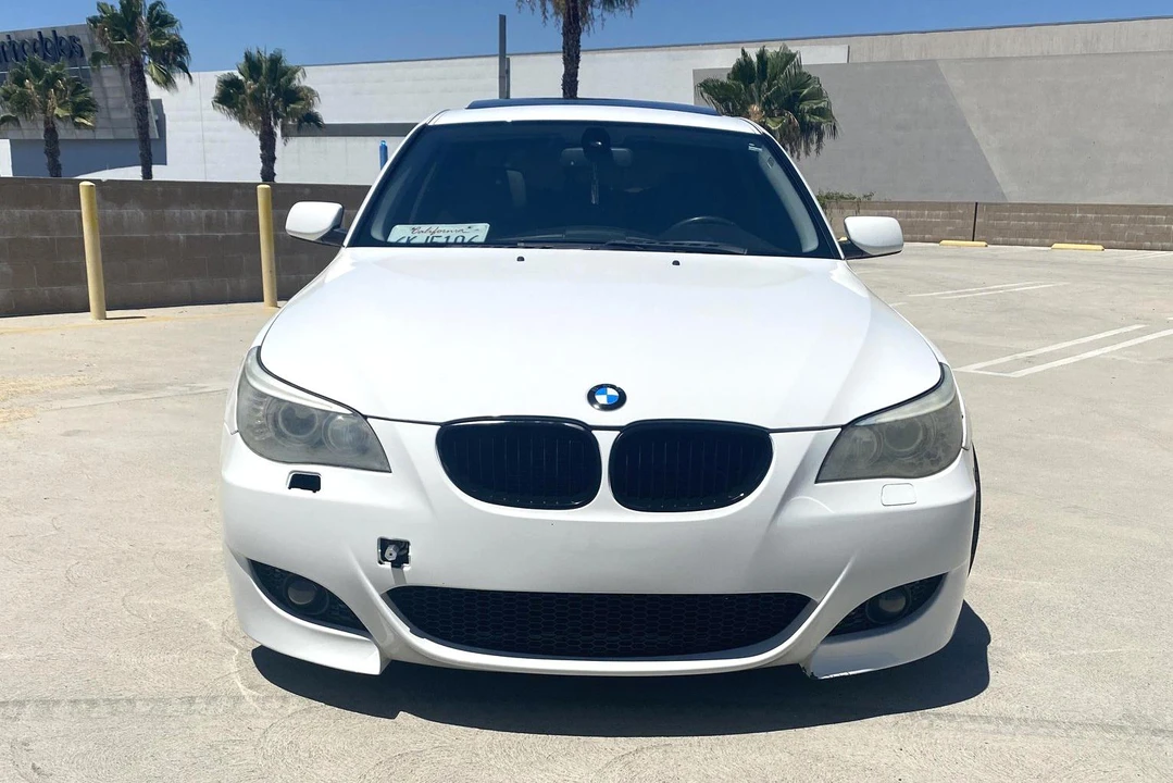 2010 BMW E60 5 Series Sedan - Image 2 of 31