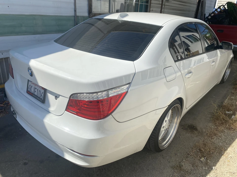 2010 BMW E60 5 Series Sedan - Image 11 of 31