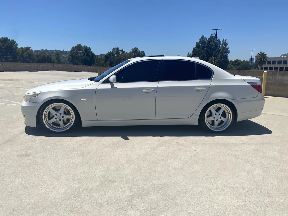 2010 BMW E60 5 Series Sedan - Image 8 of 31