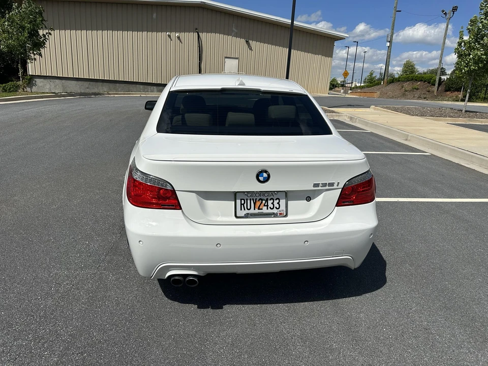 2010 BMW E60 5 Series Sedan - Image 14 of 31