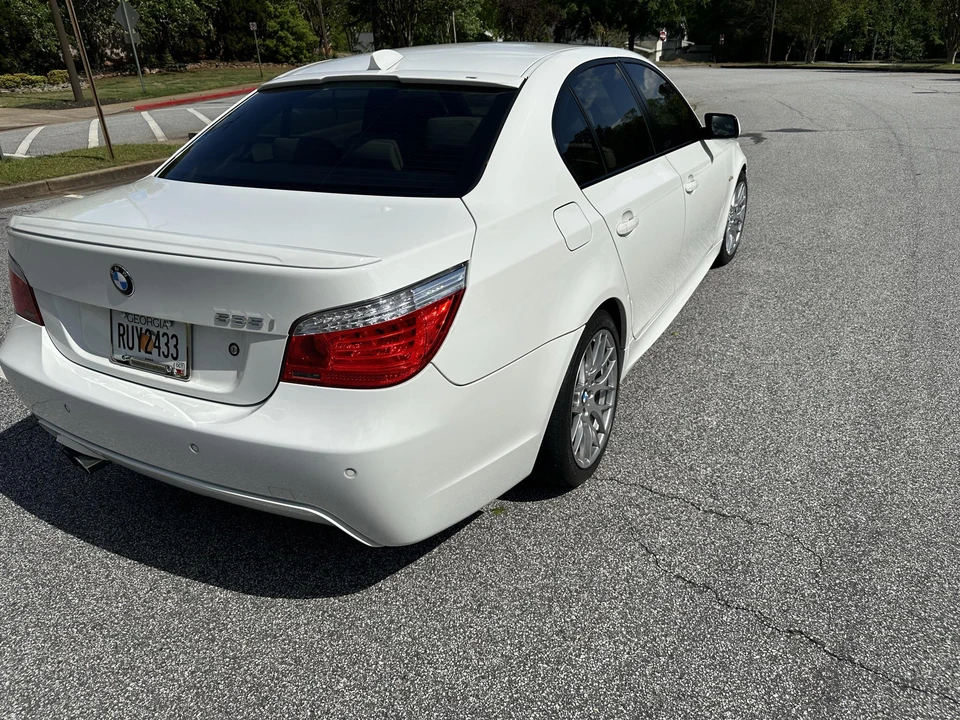 2010 BMW E60 5 Series Sedan - Image 15 of 31