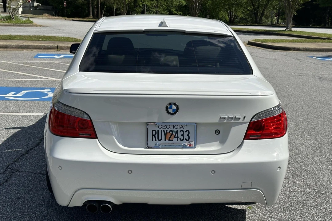 2010 BMW E60 5 Series Sedan - Image 5 of 31