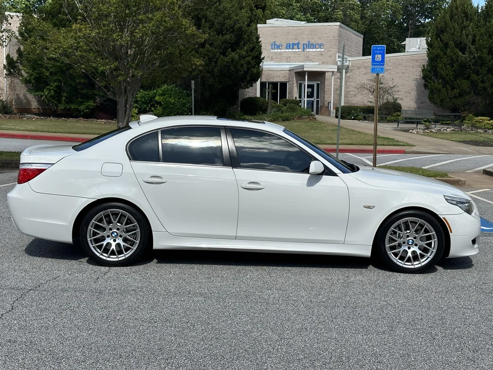 2010 BMW E60 5 Series Sedan - Image 18 of 31
