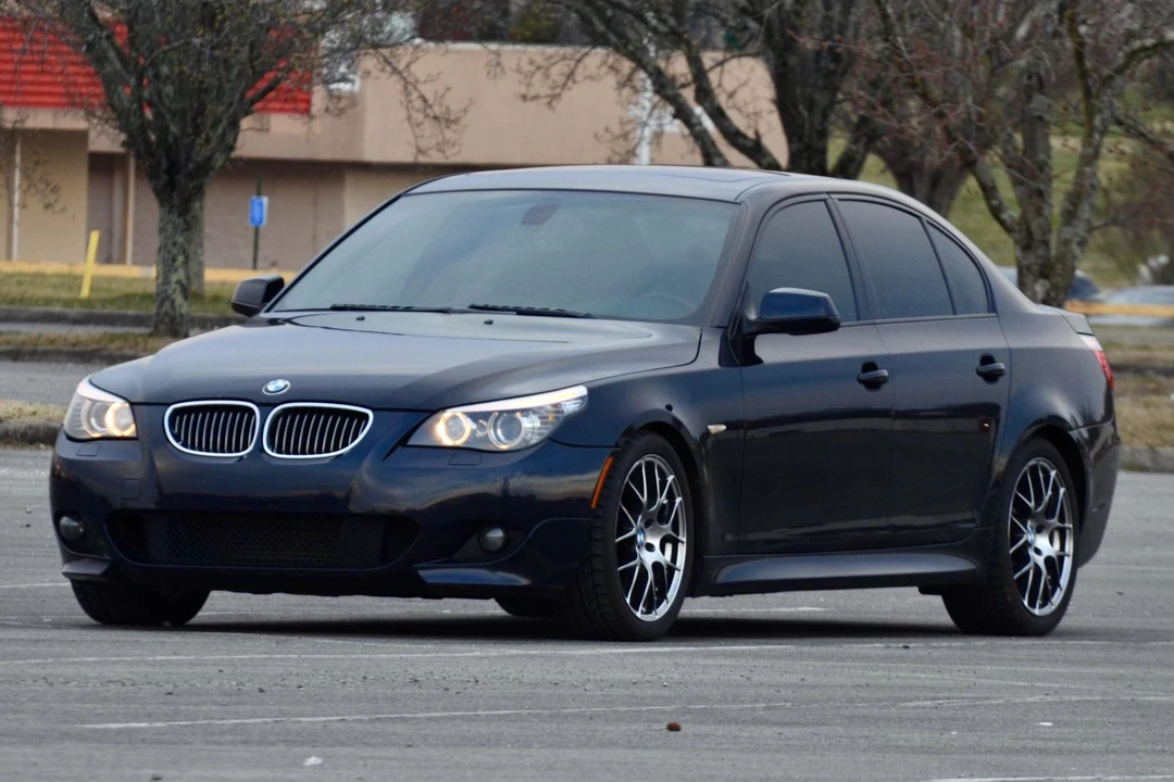 2010 BMW E60 5 Series Sedan - Image 3 of 7