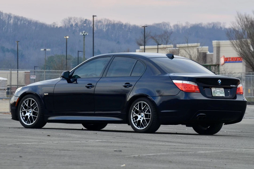 2010 BMW E60 5 Series Sedan - Image 4 of 7