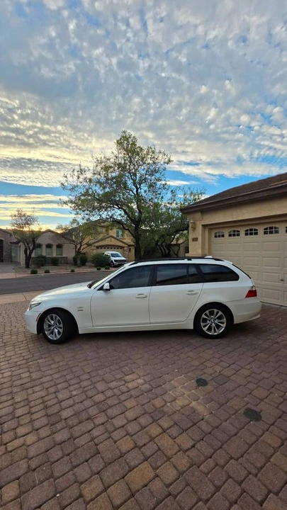 2010 BMW E60 5 Series Sedan - Image 5 of 10