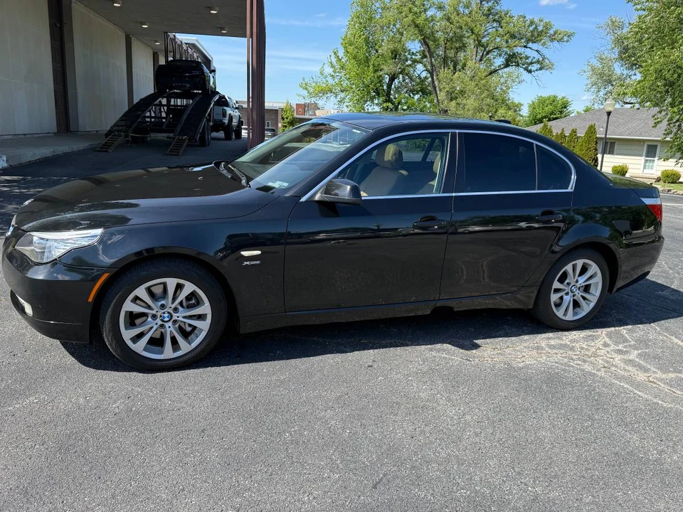 2010 BMW E60 5 Series Sedan - Image 2 of 14