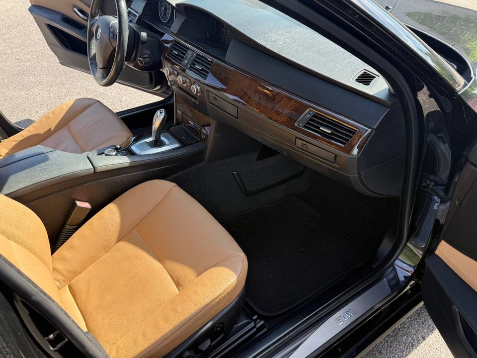 2010 BMW E60 5 Series Sedan - Image 9 of 14