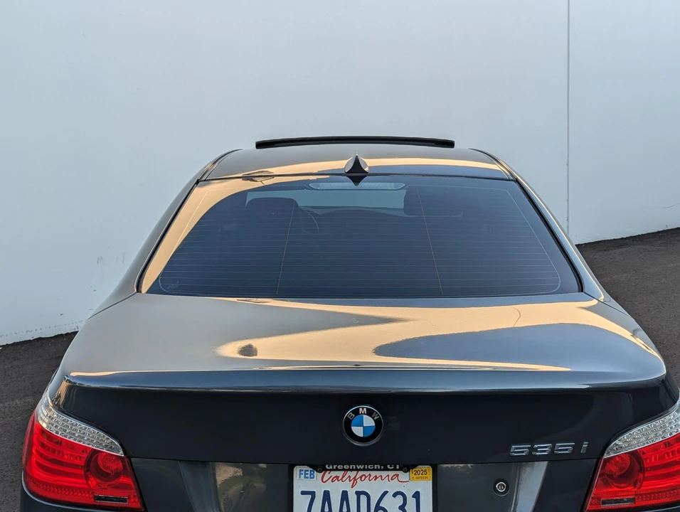 2010 BMW E60 5 Series Sedan - Image 14 of 31
