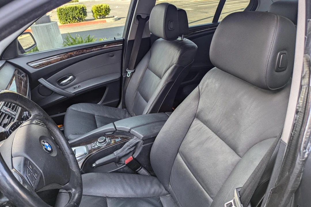 2010 BMW E60 5 Series Sedan - Image 25 of 31