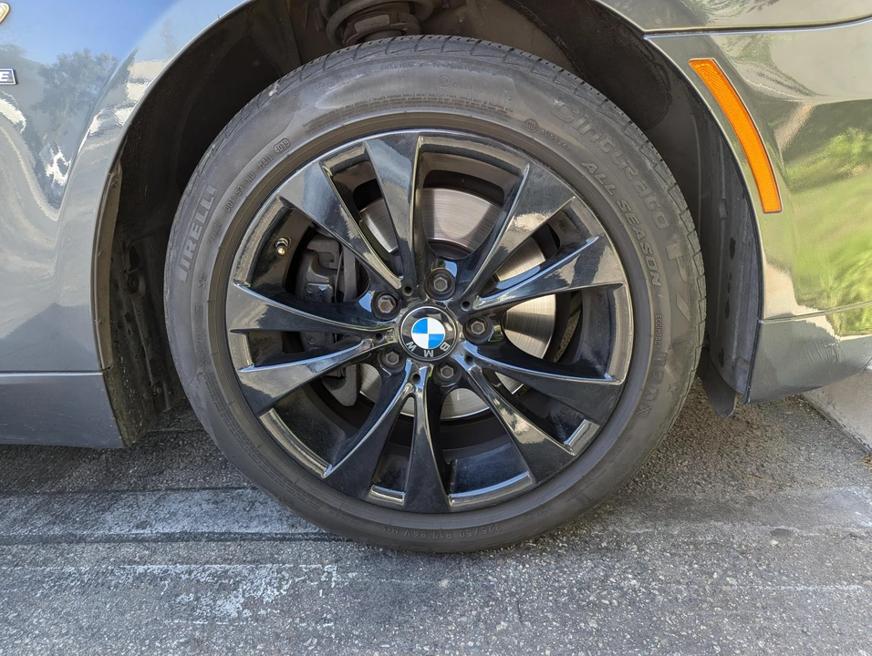 2010 BMW E60 5 Series Sedan - Image 23 of 31