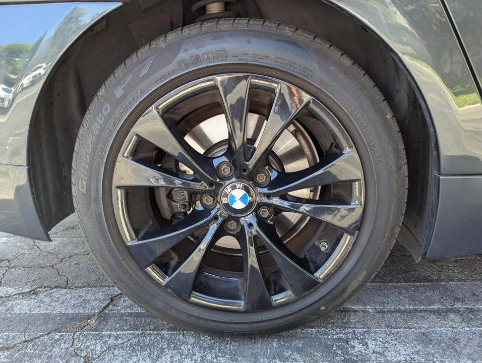 2010 BMW E60 5 Series Sedan - Image 22 of 31