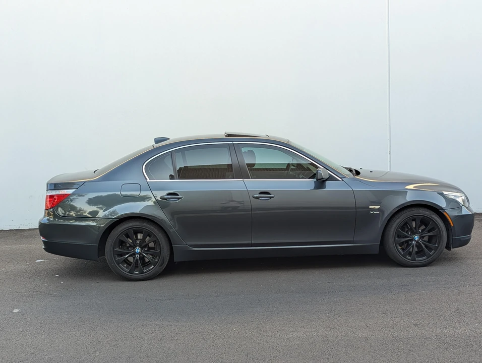 2010 BMW E60 5 Series Sedan - Image 8 of 31